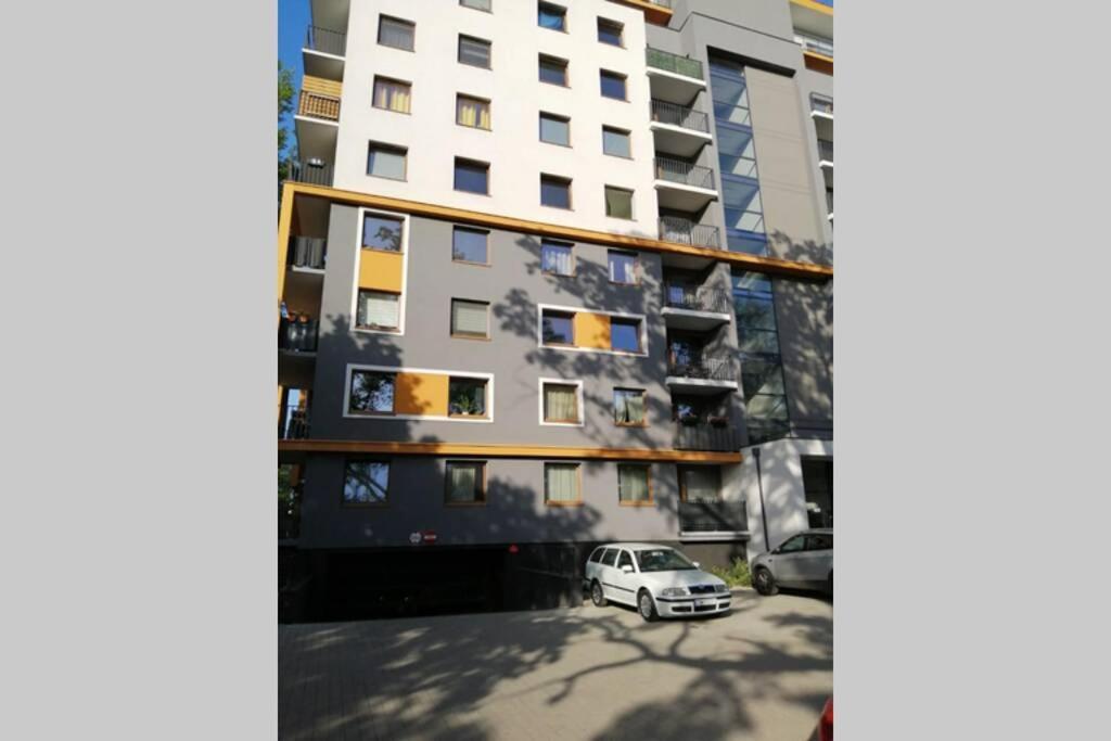 Sun House Apartment + Free Parking Vratislav Exteriér fotografie